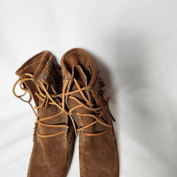 Minnetonka Double-Fringe Tie-up Mocassin Booties - Picture 2 of 5